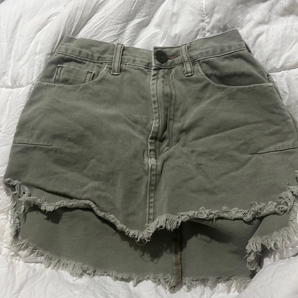 One teaspoon mini skirt, worn once love the style and fits great.